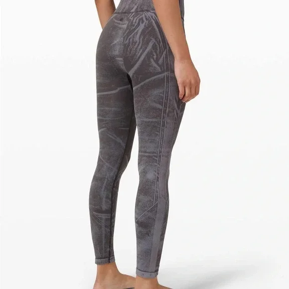 🆕 Lululemon Ebb to Street Tight Wash Stone Wash Graphite Grey - Picture 8 of 8